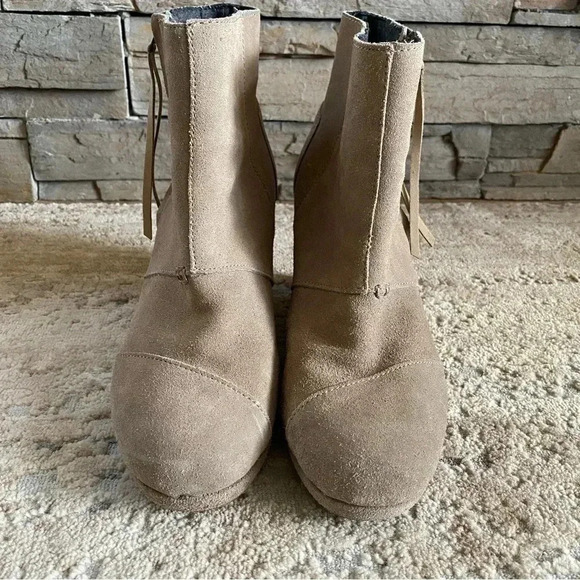 Toms Desert Tan Wedge Suede Leather Booties Ankle Boots Zip Up: 10 - Picture 5 of 10